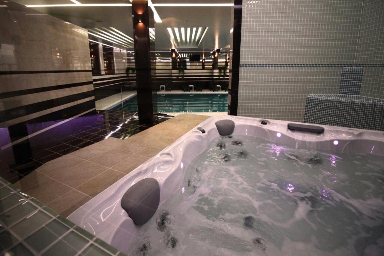 Hotel International Prishtina & Spa Пристина Екстериор снимка