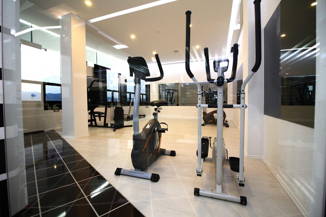 Hotel International Prishtina & Spa Пристина Екстериор снимка