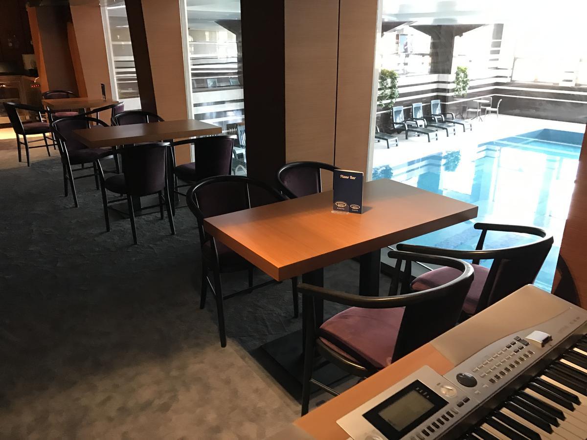 Hotel International Prishtina & Spa Пристина Екстериор снимка
