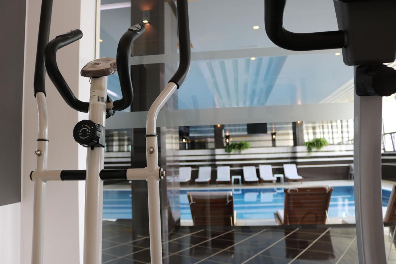 Hotel International Prishtina & Spa Пристина Екстериор снимка