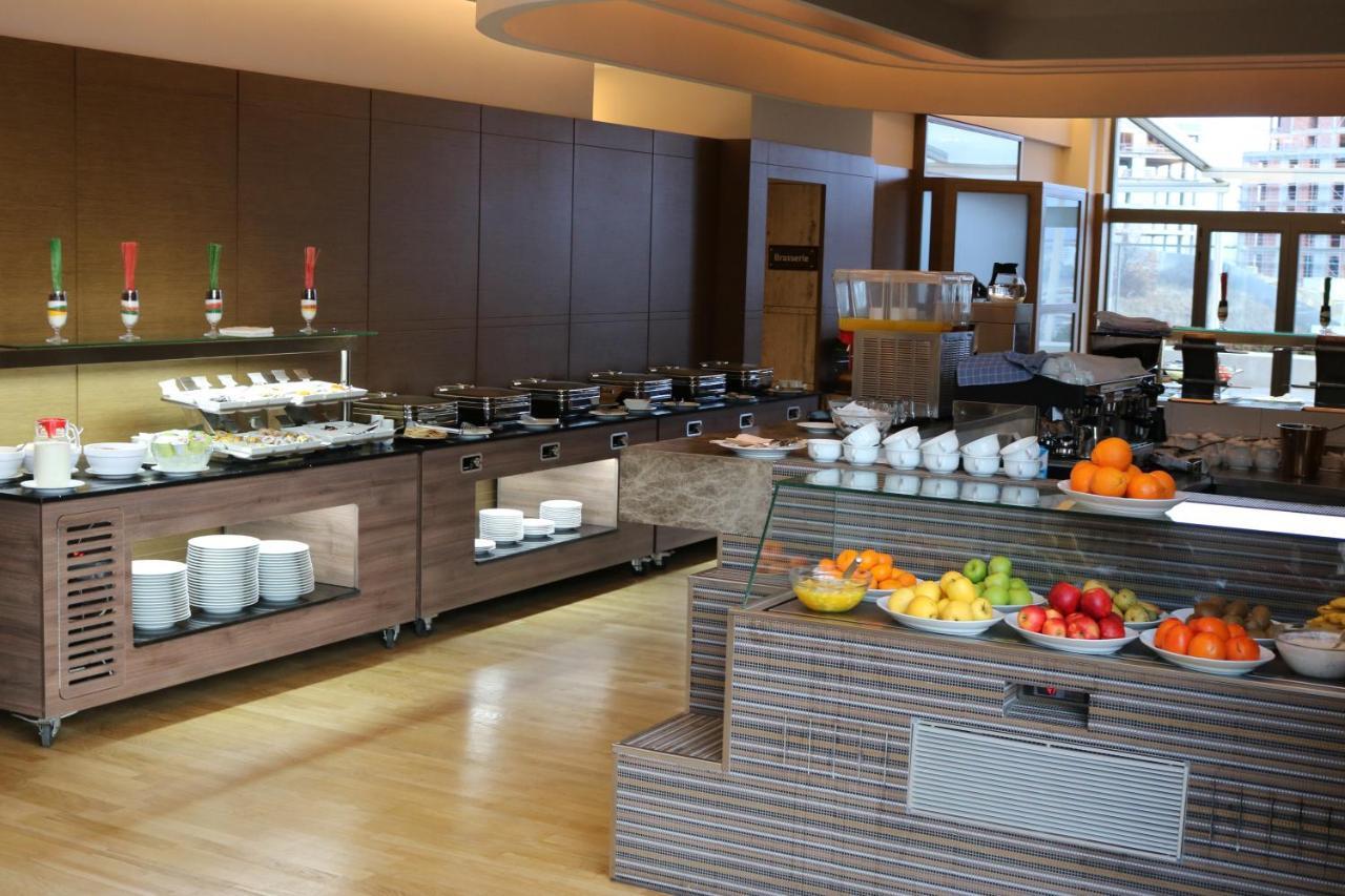 Hotel International Prishtina & Spa Пристина Екстериор снимка